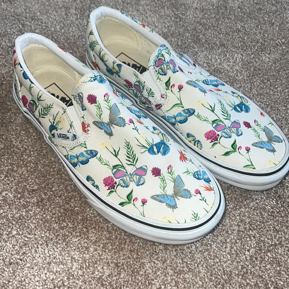 Vans Asher butterflies slip size 8.5